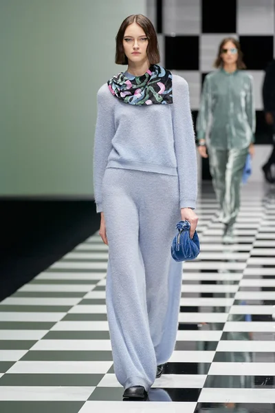 Look 45